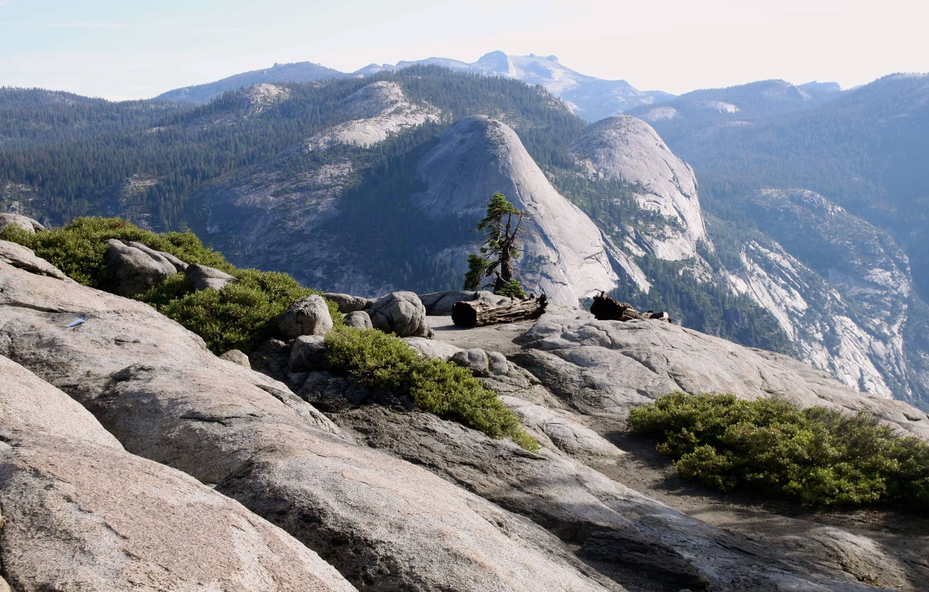Yosemite granite peaks landscape